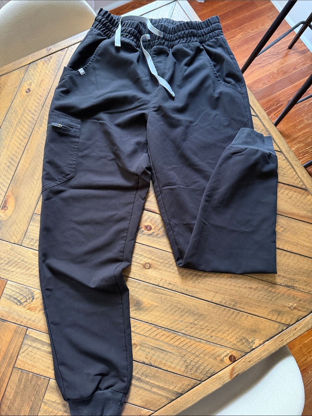Women’s Small Figs Scrub Black Jogger Pants with Drawstring